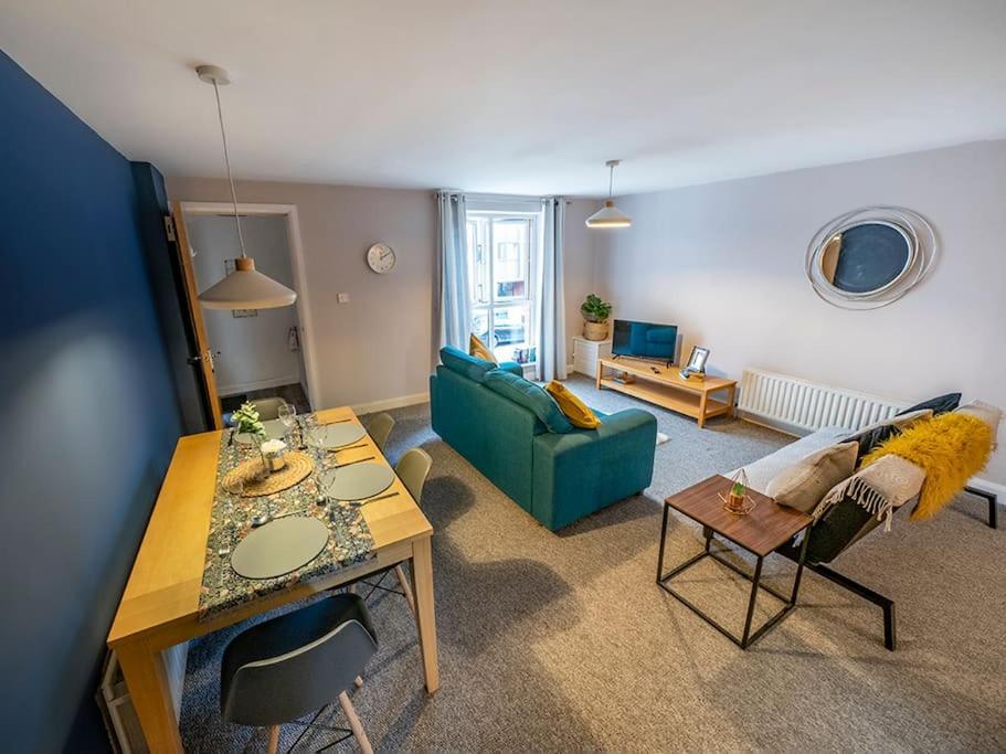 Lovely 2 Bedroom Apt At Ormeau Park W/ Free Parking Belfast Exterior foto