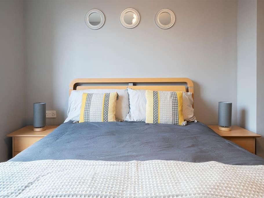 Lovely 2 Bedroom Apt At Ormeau Park W/ Free Parking Belfast Exterior foto